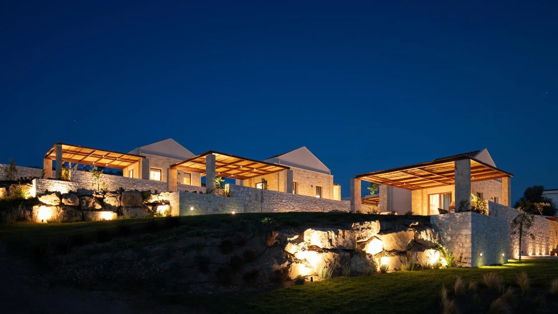 Sun Rise Villas 阿莫利亚尼岛